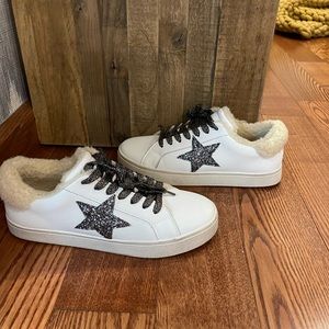 Steve Madden Sneakers size 8